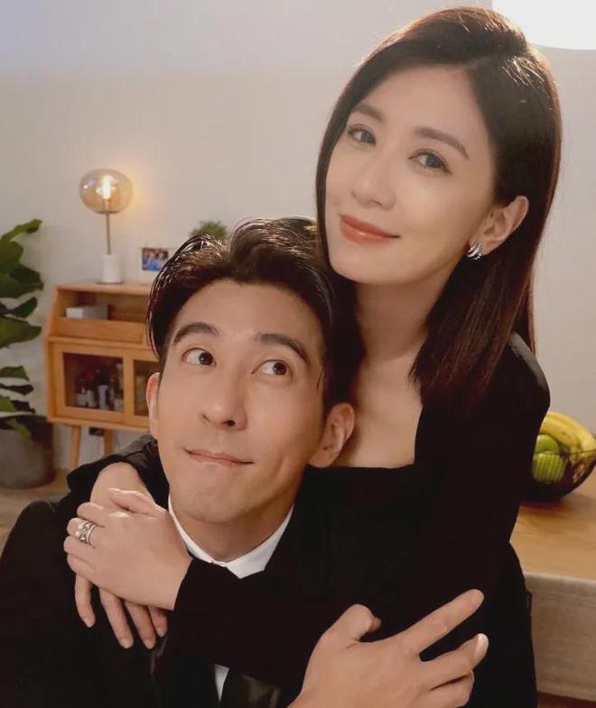 又嫁错人？贾静雯老公过往争议被扒，催生四胎还和老婆闺蜜搞暧昧