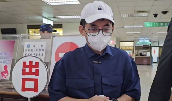 黄子佼为脱罪庭上卖惨！自曝离婚请求轻判，律师痛批毁掉别人一生