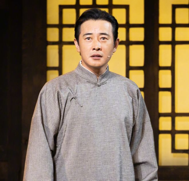 唐嫣罗晋恩爱人设崩塌了！夫妻常年两地分居，全靠女方一家带娃