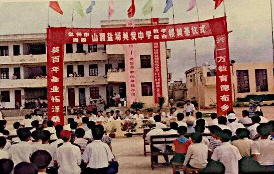 与汪小菲约会的8亿拿督千金再婚了，庄思敏的抓马人生……
