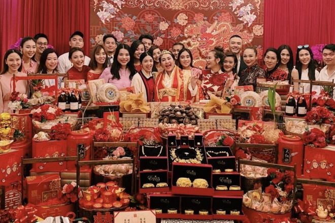 与汪小菲约会的8亿拿督千金再婚了，庄思敏的抓马人生……