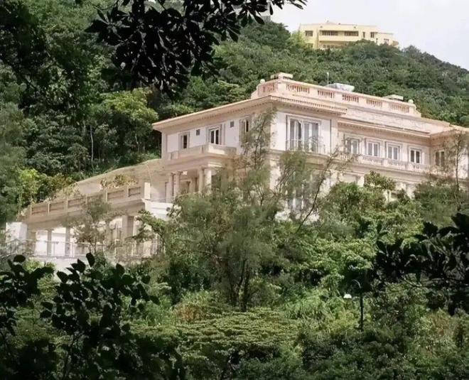 与汪小菲约会的8亿拿督千金再婚了，庄思敏的抓马人生……