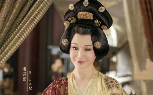 76岁潘迎紫冻龄上热搜，娱乐圈“不老女神”还有她们……