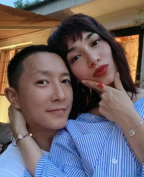 郭富城方媛后韩庚卢靖姗生娃，评论区好暖，2600多网友留言祝福