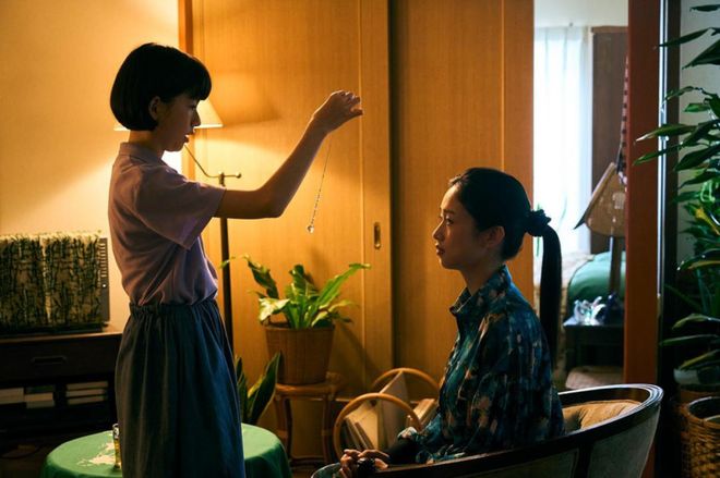这部电影并不平庸，很可能是日本年度十佳