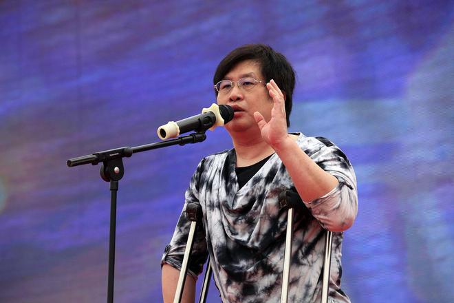 郑智化评论区沦陷！曾多次退圈又复出，背靠内地商演捞金却不知足