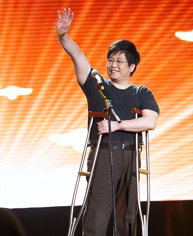 郑智化评论区沦陷！曾多次退圈又复出，背靠内地商演捞金却不知足