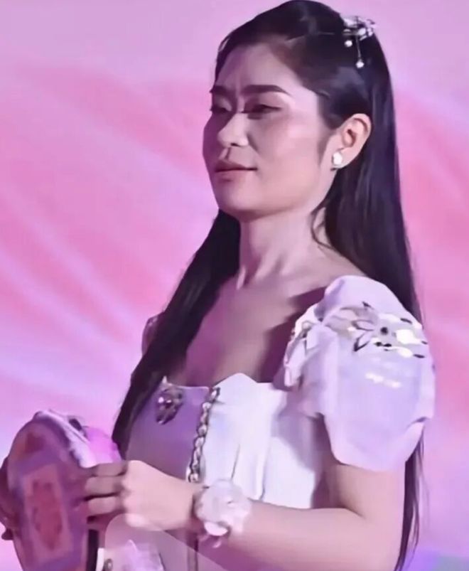 辽宁选美冠军诞生后，我笑死在评论区！