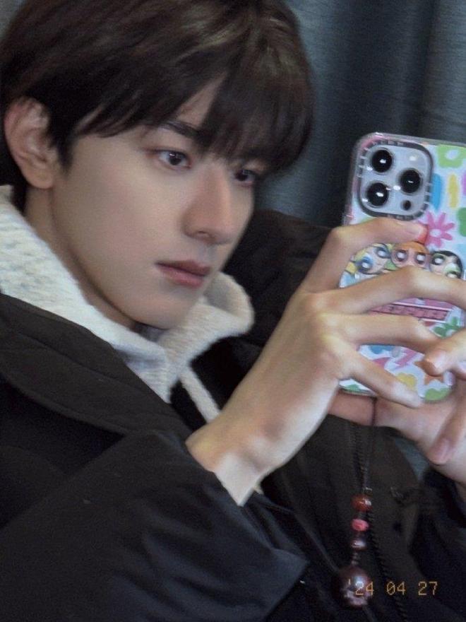 林一的万圣节大作战：从“僵尸”到“浪漫疯子”的惊喜派对