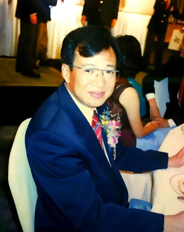 许绍雄76岁患癌去世，今年已有7位TVB艺人离世，港娱为何多灾多难