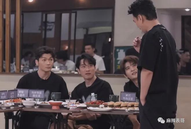 从抢C风波到贴脸开大，是谁在委屈？