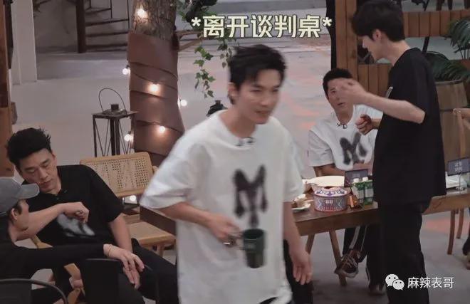 从抢C风波到贴脸开大，是谁在委屈？