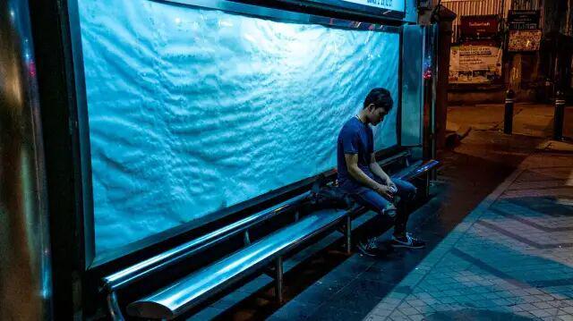 当了三十年导演，就拍一张脸