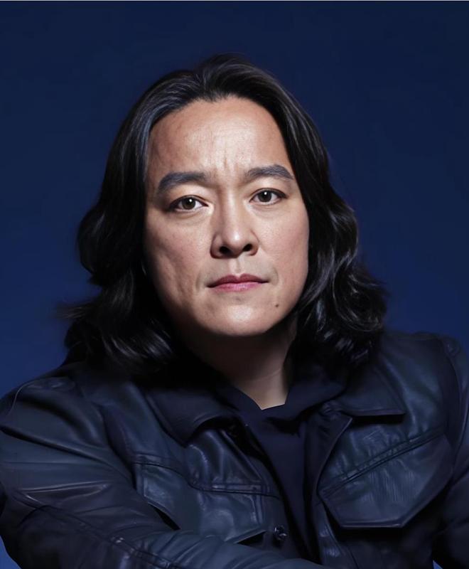 一天3个瓜！昔日顶流离婚，天后女儿和女星同居，钢琴家被控诉