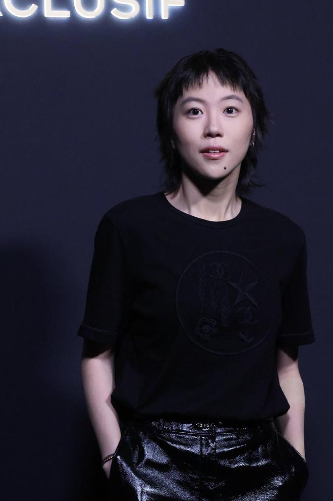 一天3个瓜！昔日顶流离婚，天后女儿和女星同居，钢琴家被控诉