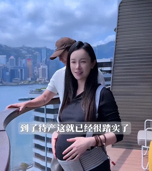 张檬曝跟小五六年没分开过一天，从不分床睡，零缺席的陪伴绝了吧