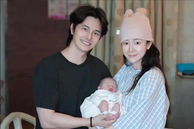 张檬曝跟小五六年没分开过一天，从不分床睡，零缺席的陪伴绝了吧