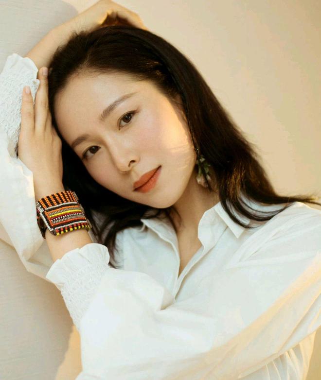 江一燕上浪姐自曝离婚，前夫身份曝光，未来是继续带娃还是复出？