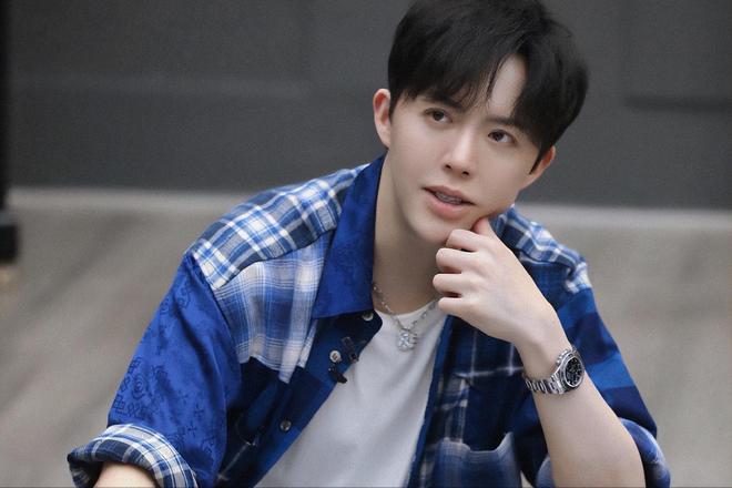 李云迪风波升级！司晓迪否认嫖娼关系，爆料男方擅长用小号聊女生