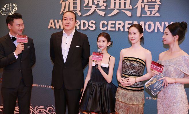 江一燕自曝离婚！8年前与赵汉唐因戏结缘，最后同框在今年4月