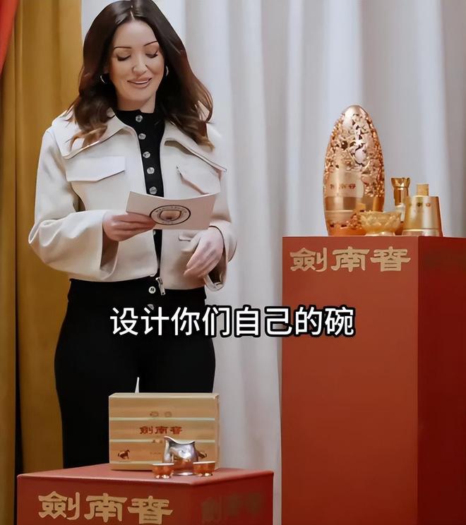 曼城球队给韩国人送中秋祝福，多次助长偷文化，国内赞助商被扒皮