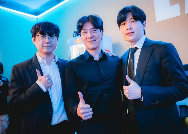 Kkoma谈T1三连冠 全力以赴不留遗憾