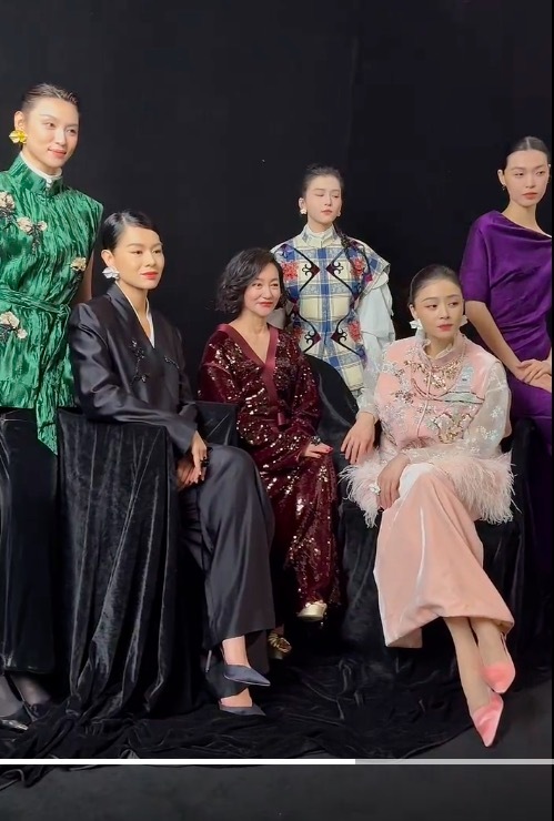 惠英红蒋欣胡杏儿好权威的三张脸