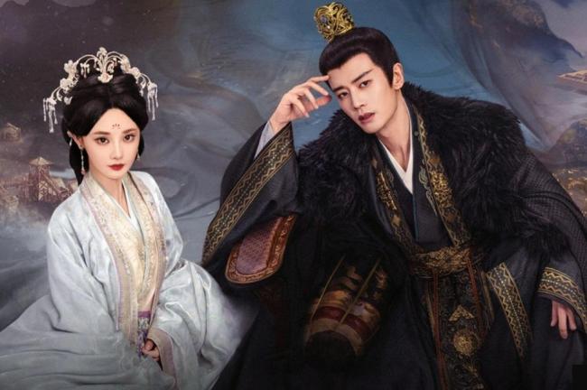 彭小苒杀手上岸新剧做帝后