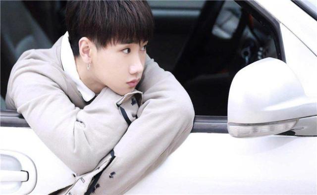 汪苏泷说加衣服不如加我微信 吐槽大会上的自嘲与互动