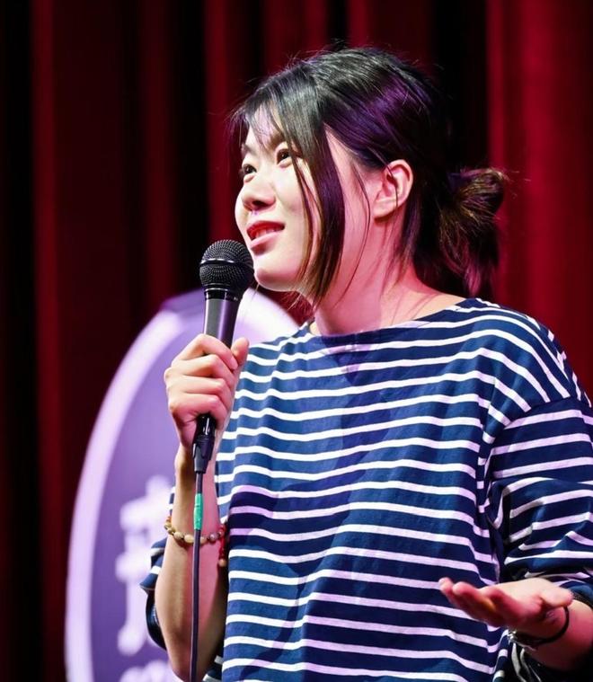 杨笠突然清空社媒！自曝生病睡眠差，长期遭攻击疑似萌生退意