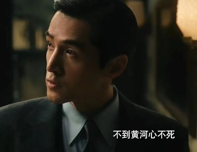 “王家卫滤镜”破碎，影视工业化下残酷的“权力游戏”？