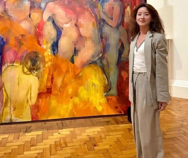 嫁给刘强东10年，章泽天面相大变