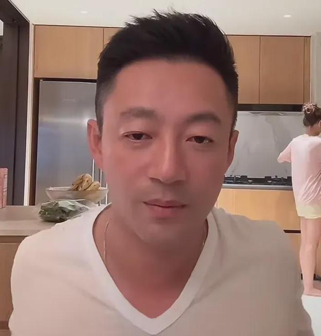 具俊晔每周都去小S家吃饭！全家人心疼他变瘦，无人关心大S子女