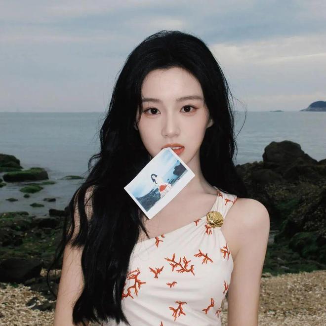 唐嫣被王家卫霸凌？刘诗诗遭编剧欺负？李云迪被曝X侵？包上恩抹黑司机？恋爱脑女歌手被老公连累？