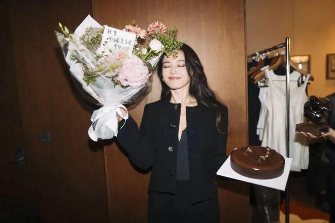 预定年度十佳！49岁的舒淇，杀疯了