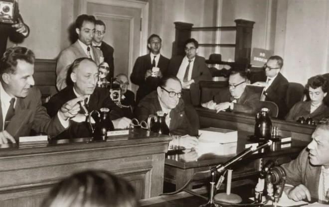 好莱坞黑名单的诞生与反抗