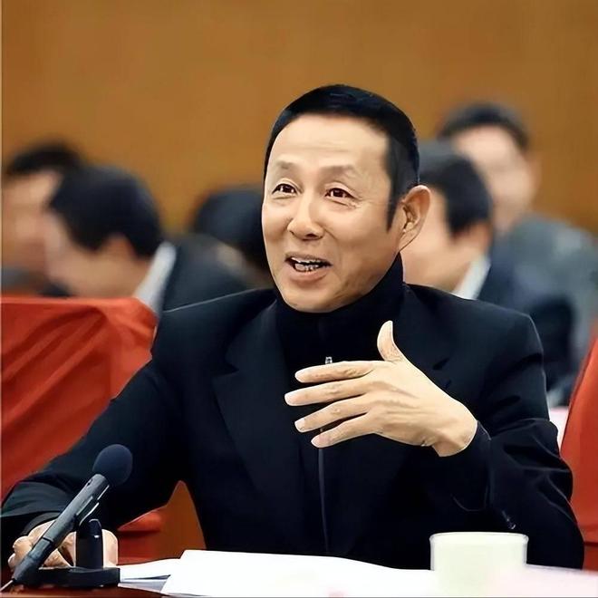 王家卫秦雯录音后续：陈道明刘诗诗聚餐，不受蛐蛐影响有说有笑