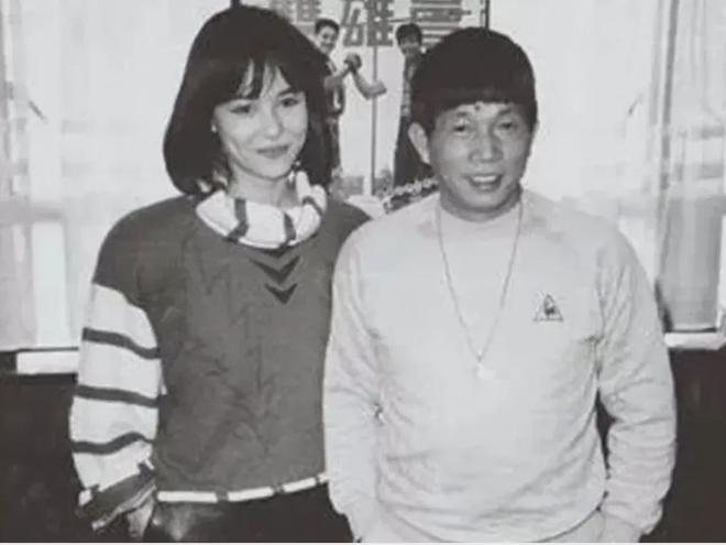 离了个大谱！这个男明星的骨灰竟被偷了！