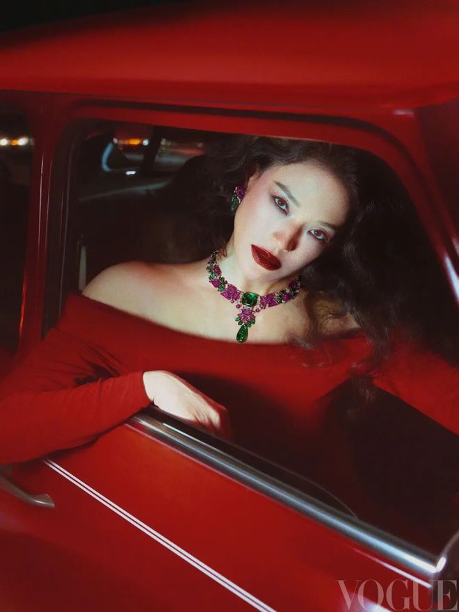 从台前演员到幕后导演，舒琪的三重奏丨赏色