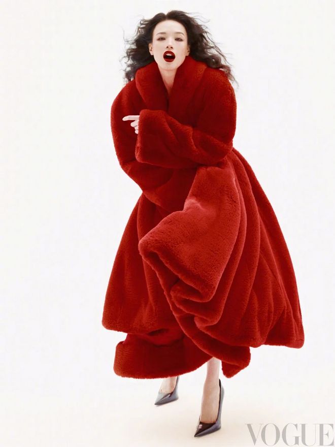 从台前演员到幕后导演，舒琪的三重奏丨赏色