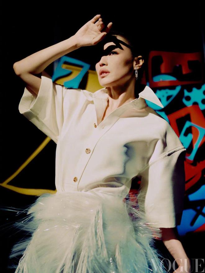 从台前演员到幕后导演，舒琪的三重奏丨赏色