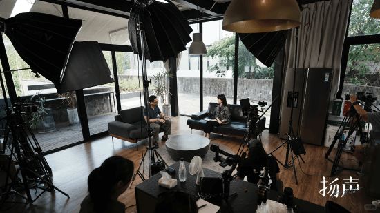 冯骥又要轻哼？新华社女记者黑神话专访获中国新闻奖