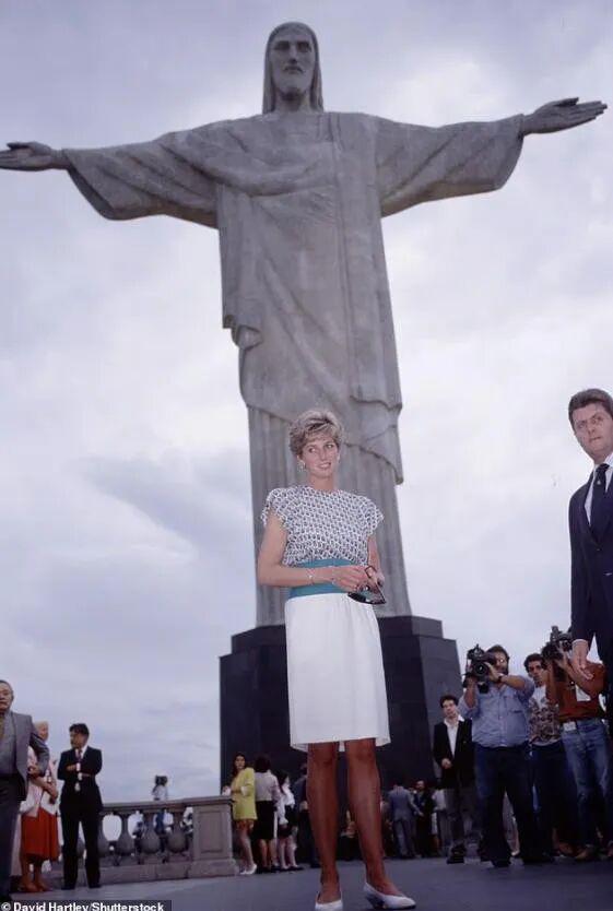 威廉王子访问巴西，上个厕所被夸不停：好亲民，跟他妈妈一样！