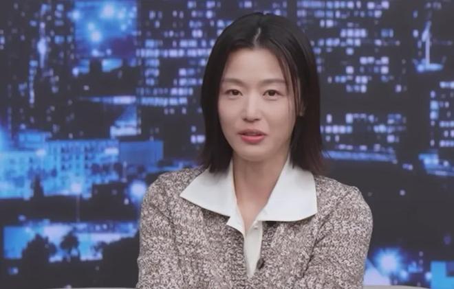 全智贤风波后首次露面，短发油腻气质大变，炒作贤妻人设遭吐槽