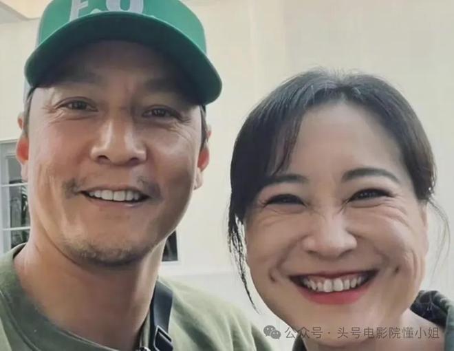 吴彦祖晒47岁老婆素颜合照，惊呆网友！男方曾称近10年没夫妻同房