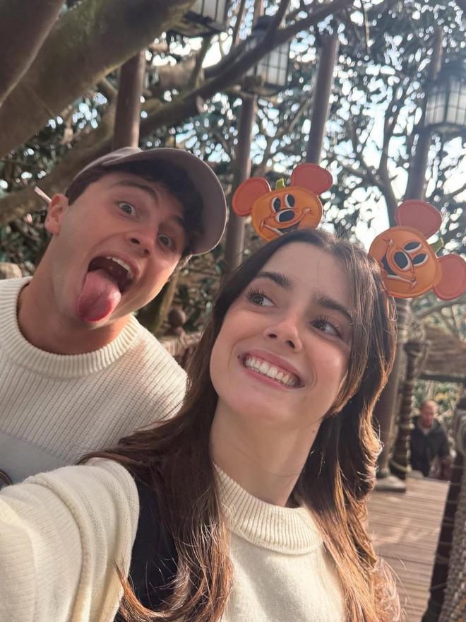 一键开启养眼时刻，若昂-内维斯女友晒近期生活美照