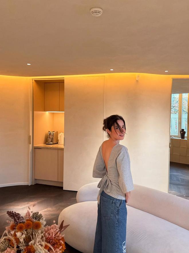 一键开启养眼时刻，若昂-内维斯女友晒近期生活美照