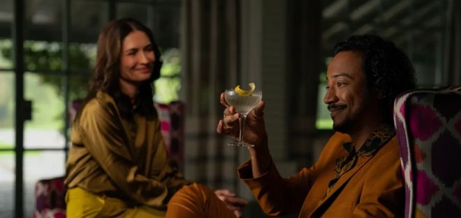 超越《毒师》《骚律》的剧，真的来了