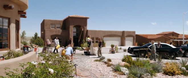 超越《毒师》《骚律》的剧，真的来了