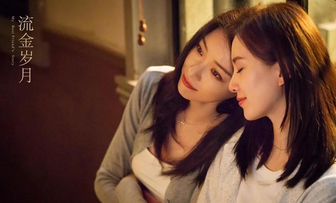 王家卫评论区沦陷！跟秦雯调情还曾让女配音员舔手，滤镜碎了一地